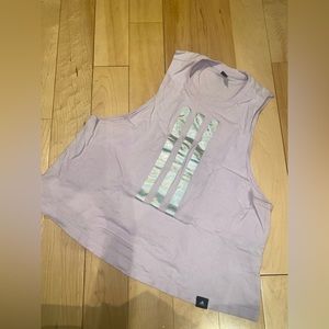 Adidas lilac top size XS